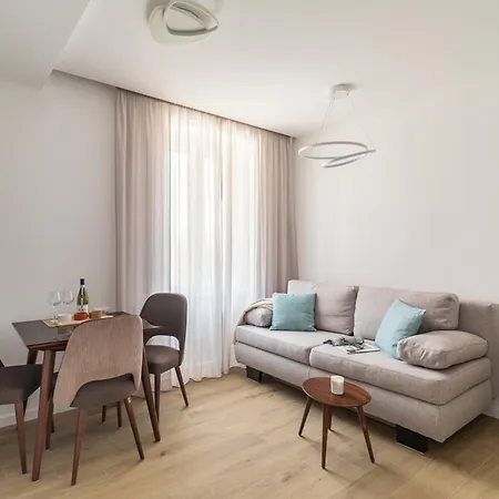 De Luxe Adriatic 1 & Adriatic 2 Апартаменты *