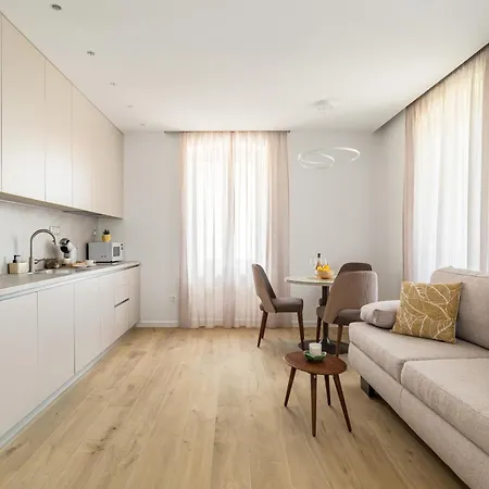 Апартаменты De Luxe Adriatic 1 & Adriatic 2 *
