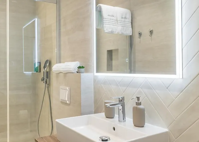 De Luxe Adriatic 1 & Adriatic 2 *